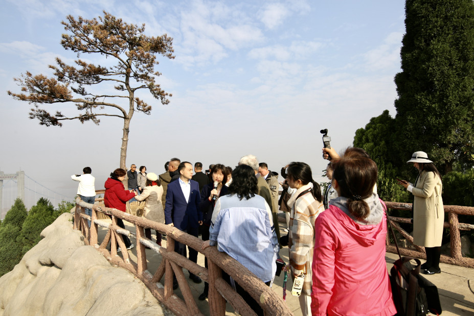 海外华文媒体荥阳采风：黄河岸边品乡韵 胜景之中忆乡愁