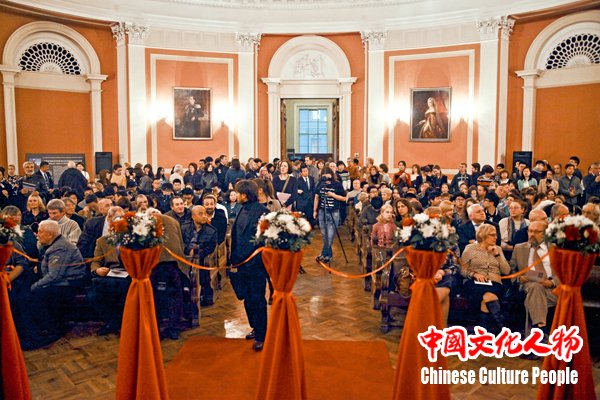 韩玉臣:“大美至纯”欧洲巡展_让世界了解雪域高原 韩玉臣:“大美至纯”欧洲巡展_让世界了解雪域高原