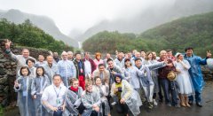 杨可心与驻华使节访吉林