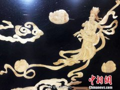 甘肃艺人麦草成飞天神女