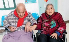 陪爸爸过年/夏春平