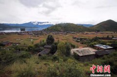 四川凉山泸沽湖畔达祖小学：复建15年 因爱蜕变