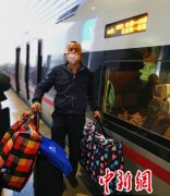 夏总辛苦了！中新社副社长夏春平先生亲赴武汉