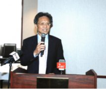 顾小杰向澳新州政要及侨界介绍中国抗“疫”阻