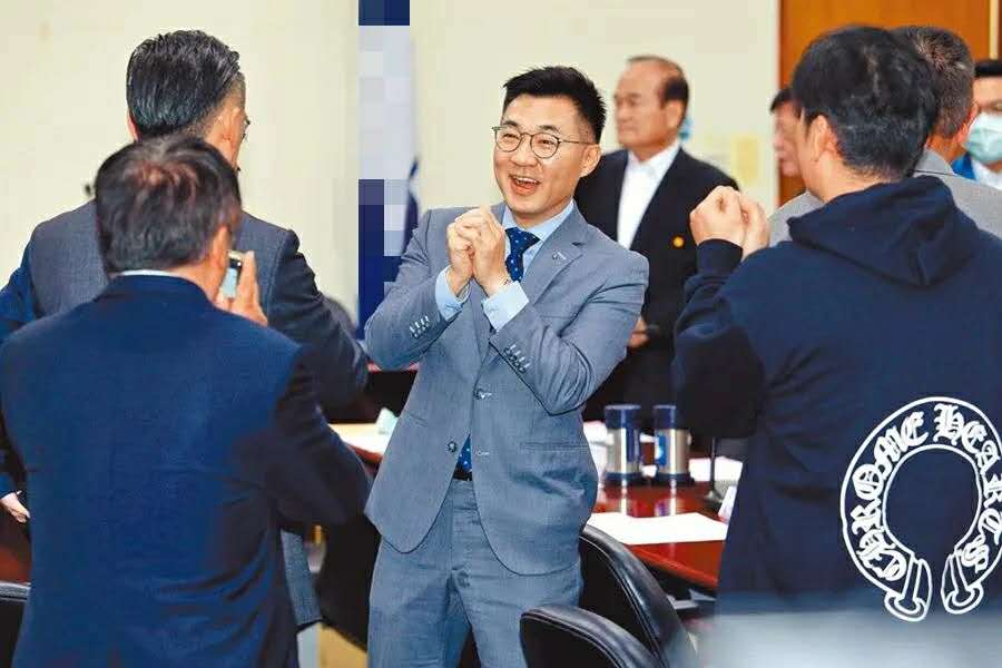 1592820135699783.jpg 联合报.jpg