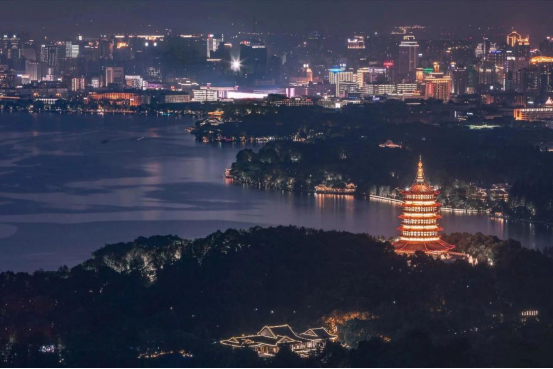 网络国际传播第二篇稿件：杭州创造消费新场景，大力发展夜经济428.png