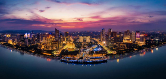 网络国际传播第二篇稿件：杭州创造消费新场景，大力发展夜经济445.png