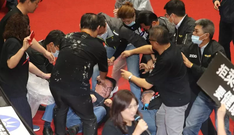 1606463789696387.png 企业微信截图_20201127155602.png