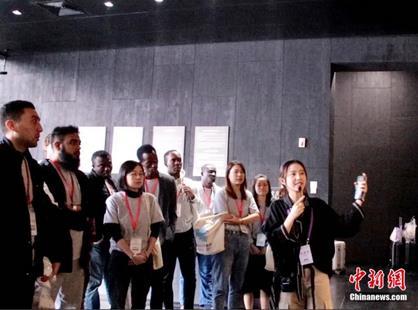 点击进入下一页