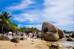 海南是中外游人不期而遇的月台