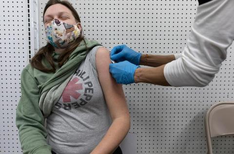 1617835765143037.jpg 美国疫苗接种.jpg