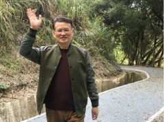 中药对联论“娱乐明星”骑鹤下扬州